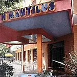 Nautilus Family فندق