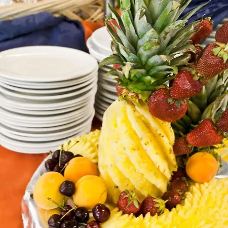 Nautilus Family Hotel