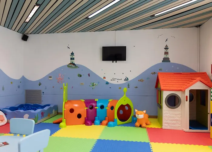 Nautilus Family Hotel